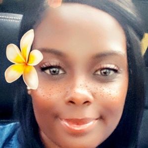 Meet your Posher, Nadia